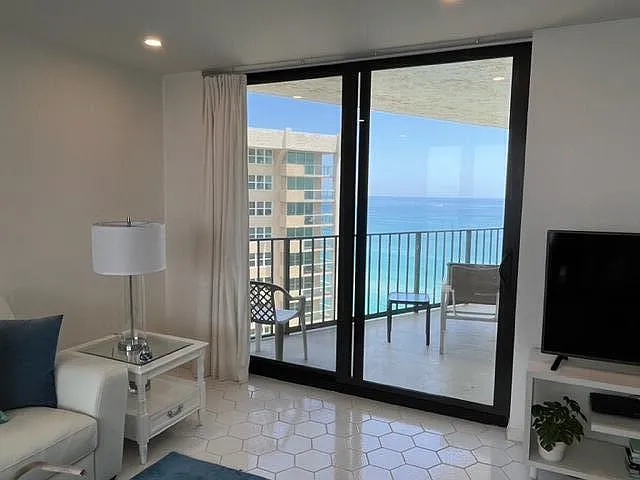 5420 N Ocean Dr #1705 — Photo 13