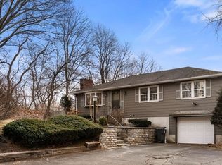 550 Chadwick Rd, Haverhill, MA 01835