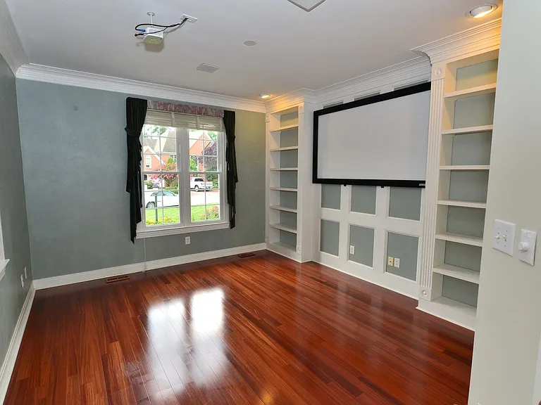 720 River Strand — Photo 27
