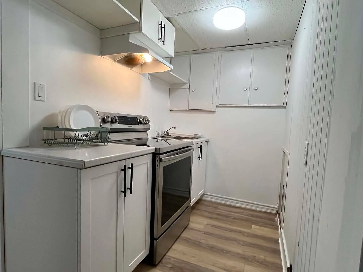 3 bed, $1,500 — Photo 2