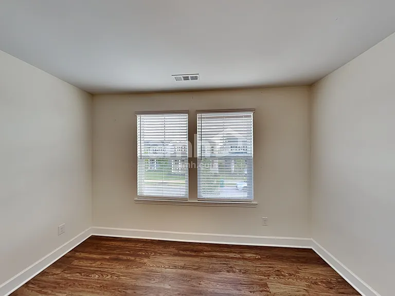 5079 Trailwater Dr — Photo 10