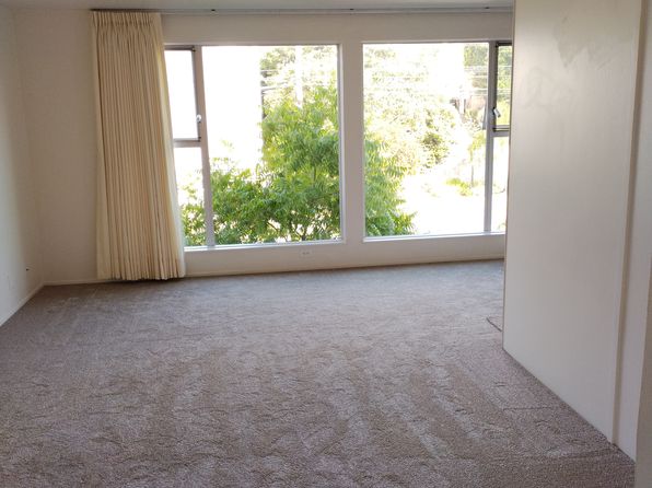 5385 Broadway #203