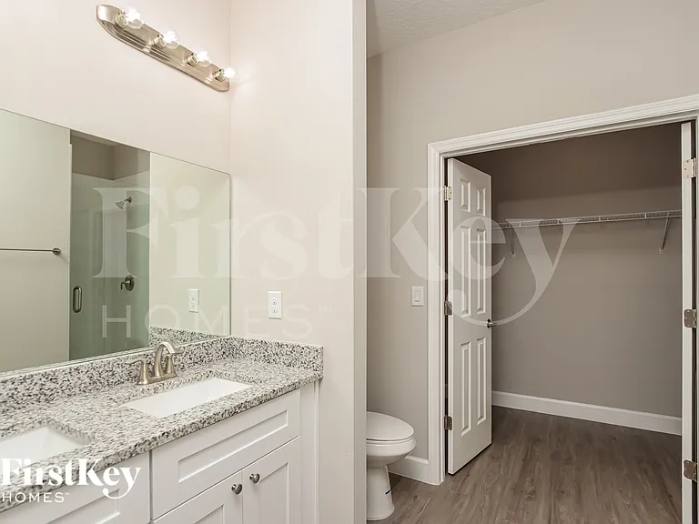 717 Lavender St SE — Photo 10