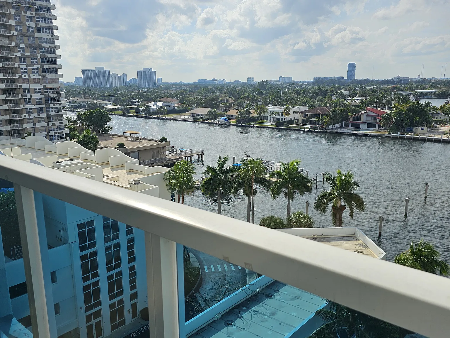 1 bed, 836 sqft, $2,800 — Photo 4