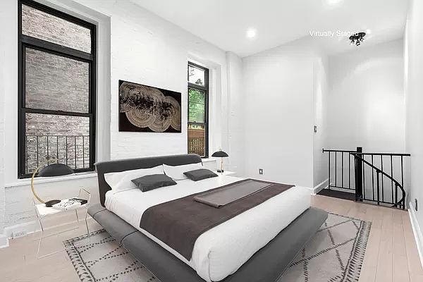 1st image of 55 E 65th St APT 1E