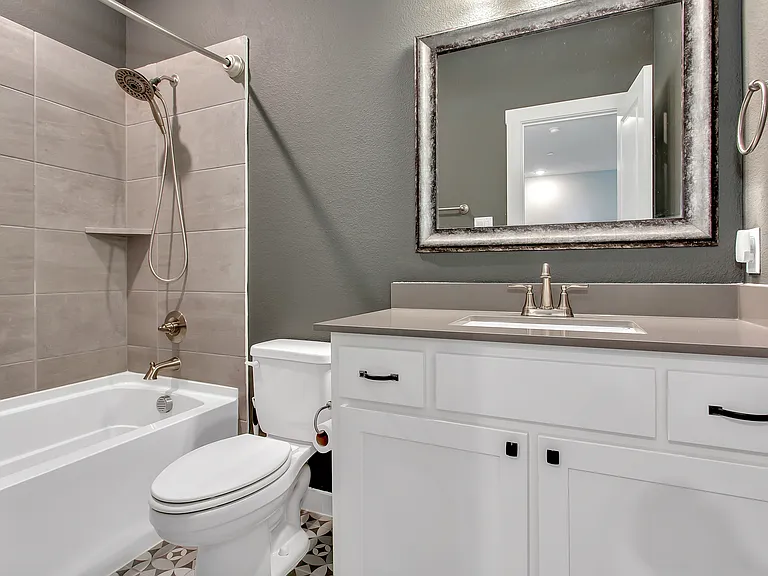 7667 Tiffany Dr — Photo 36