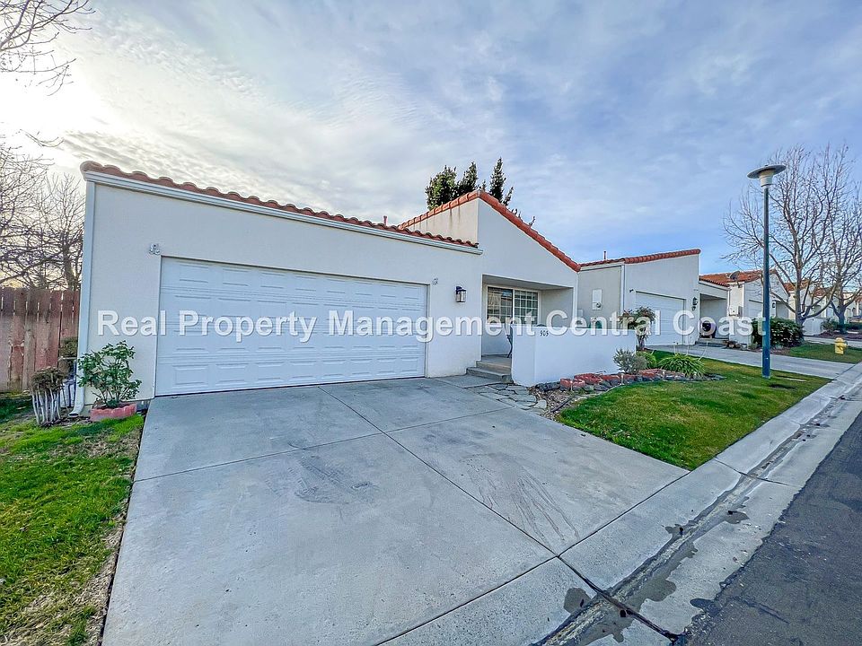 1st image of 905 Patria Cir