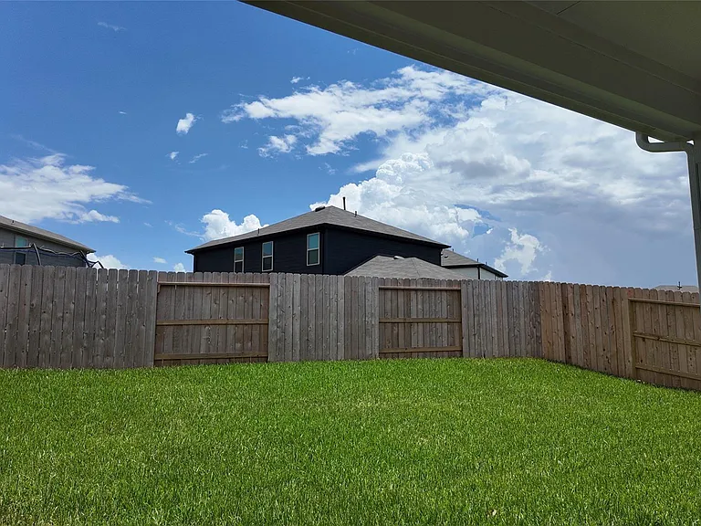 15917 Blass Valley Dr — Photo 13