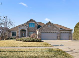 19838 Golden Oak Ln, Mokena, IL 60448