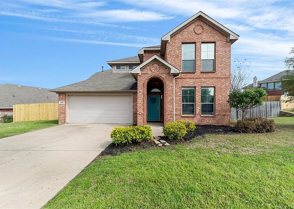 1st image of 2981 Lakeview Cir