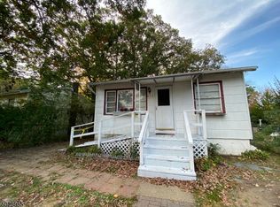 232 Dupont Ave, Hopatcong, NJ 07843