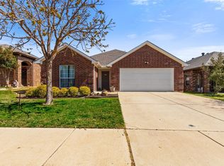 1109 Monticello Dr, Azle, TX 76020