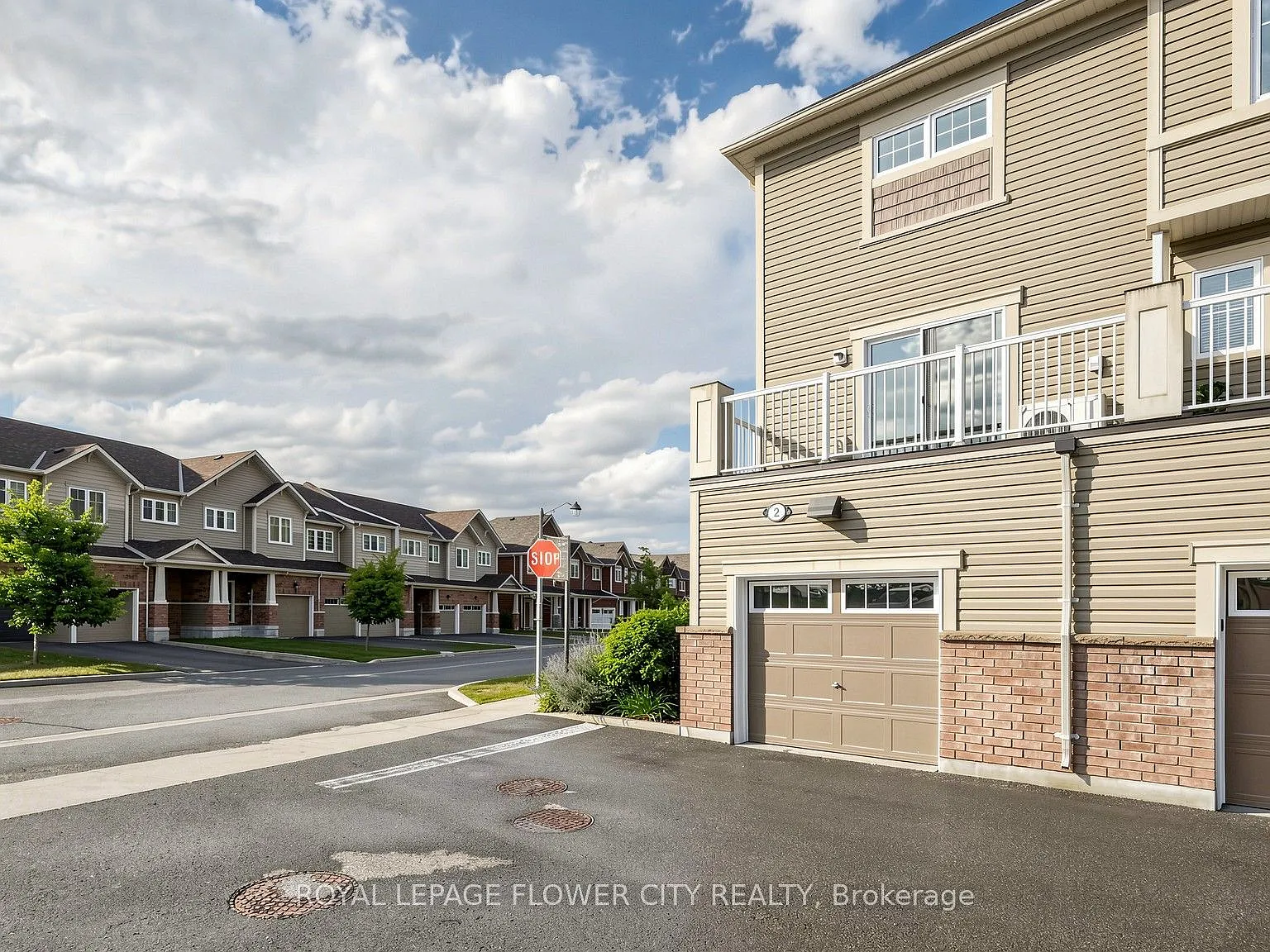3 bed, $2,650 — Photo 2