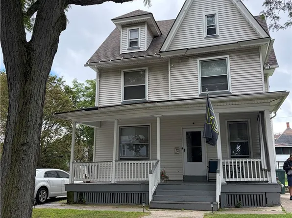 97 Locust St, Rochester, NY 14613