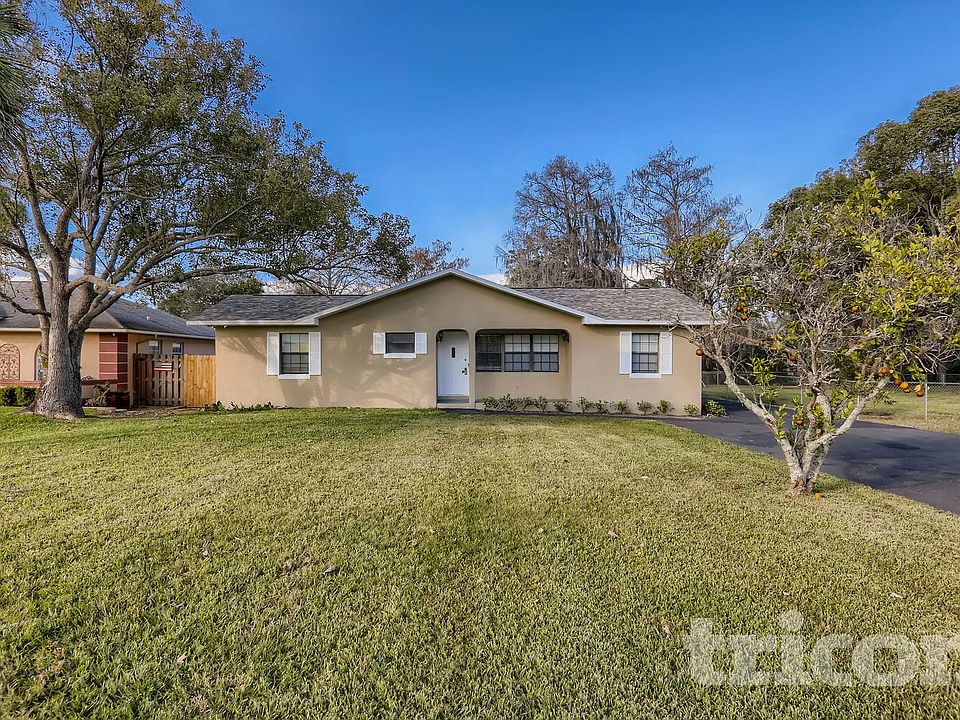 1st image of 12449 Blue Heron Way