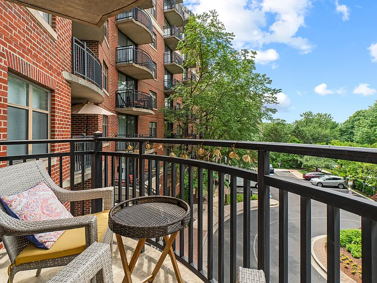 3400 38th St NW #314 — Photo 5