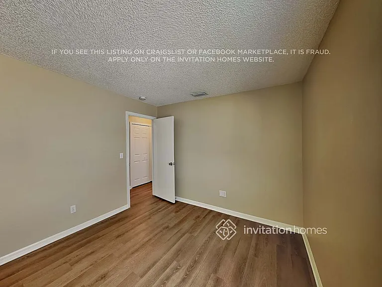 2836 Maderia Cir — Photo 11