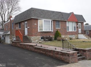 731 Colebrook Rd, Philadelphia, PA 19115