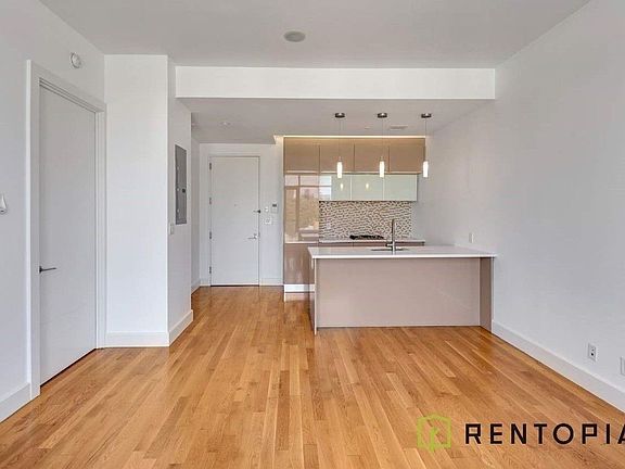 3rd image of 65 Ainslie St #334