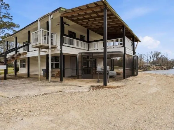 370 County Road 1333, Liberty, TX 77575