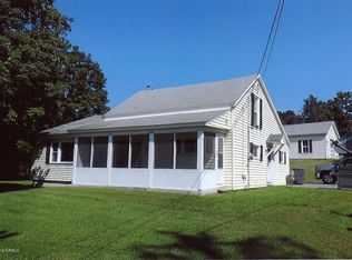 8 Detour Rd, Granville, NY 12832