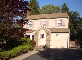 88 Kenzel Ave, Nutley, NJ 07110