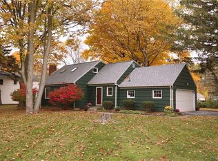 287 Thornell Rd, Pittsford, NY 14534