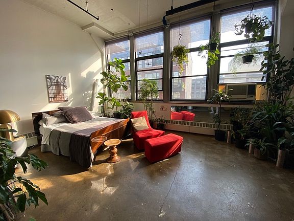 2nd image of 230 Wythe Ave #406