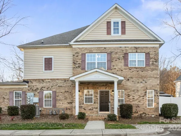 15430 Jade St, Charlotte, NC 28277