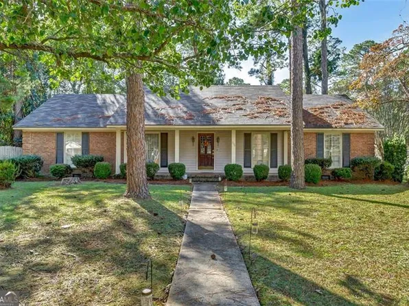 2322 Meadowbrook Ln, Albany, GA 31707