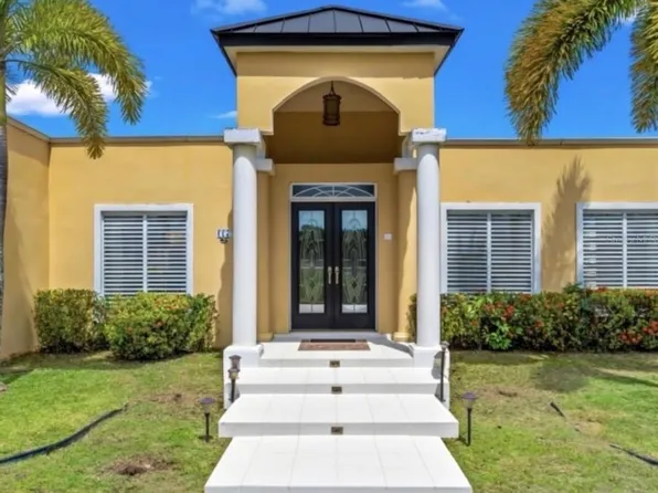 Ff7 Calle Gaviota, Dorado, PR 00646