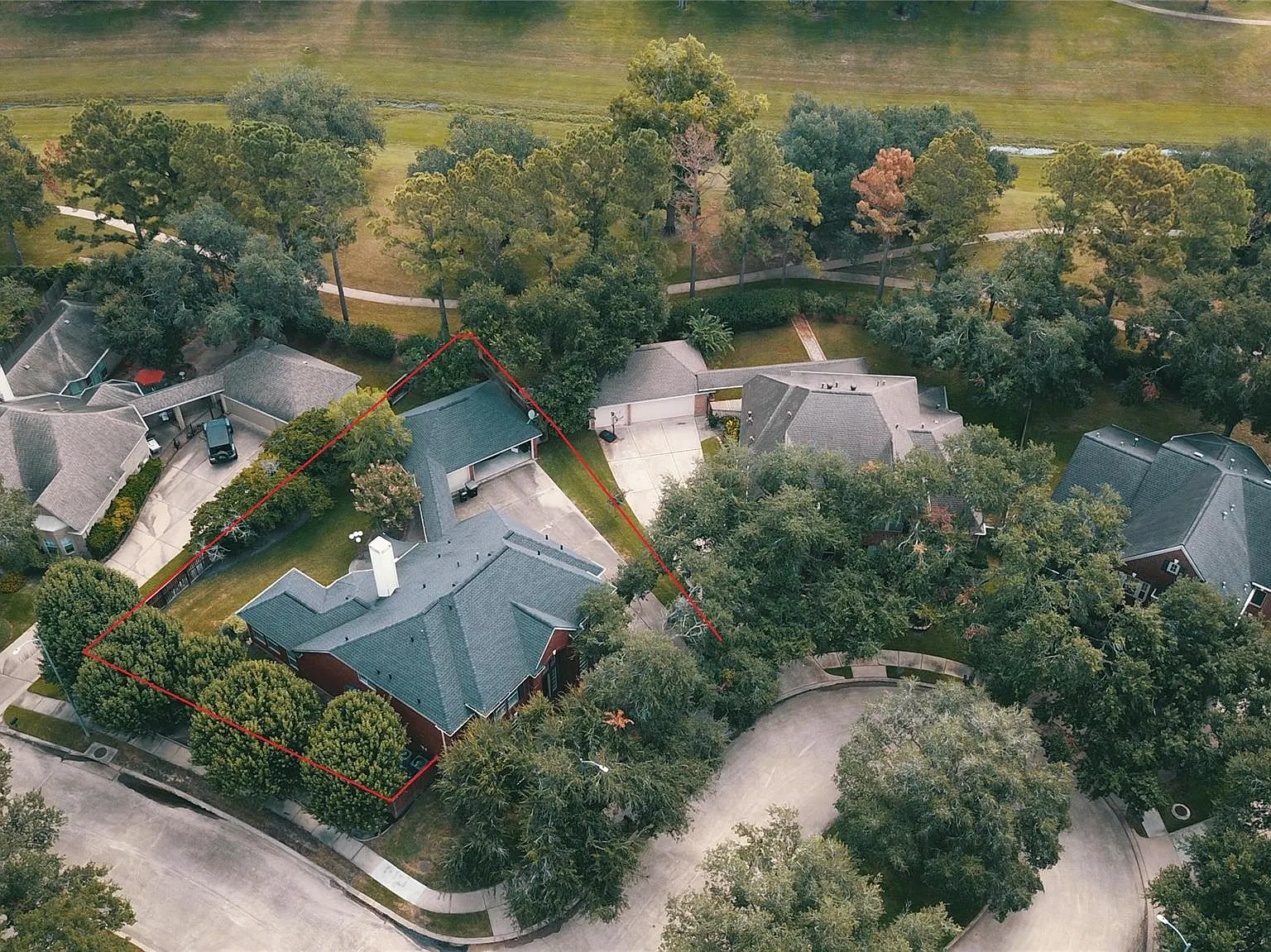 4 bed, 3.5 bath, 3419 sqft, $3,700 — Photo 3
