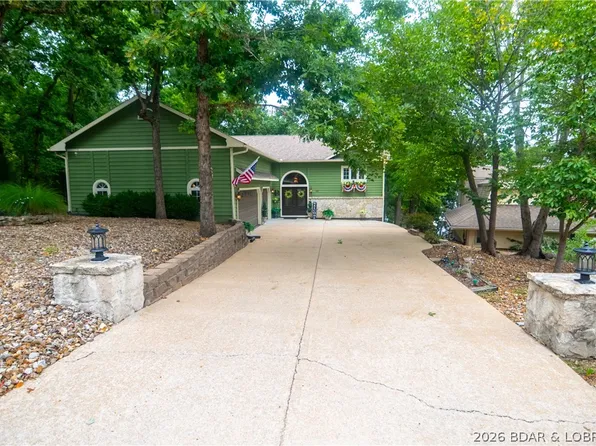 107 Cascade Ct, Lake Ozark, MO 65049