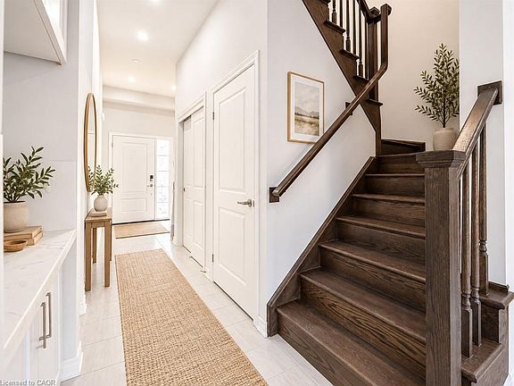 4th image of 17 Monarch St