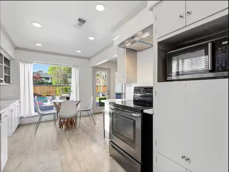 7841 El Pensador Dr — Photo 32