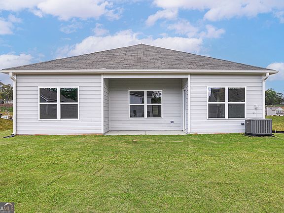 3rd image of 297 Egret Ct