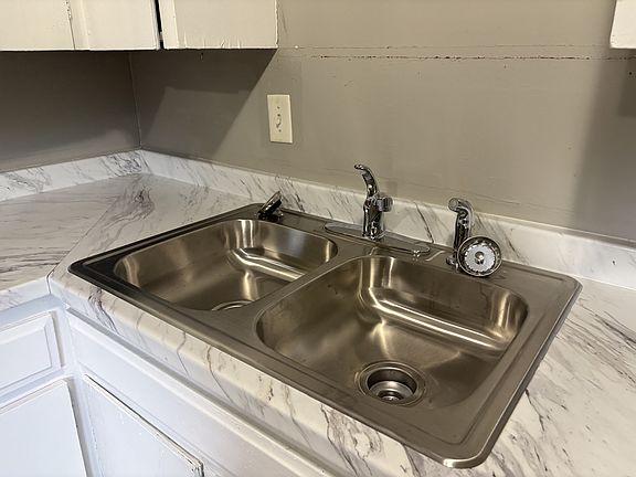 5th image of 1222 S 73rd East Ave #1
