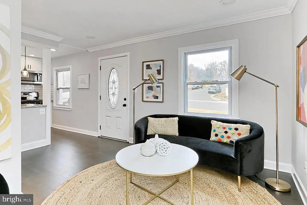 3 bed, 1120 sqft, $3,500 — Photo 4