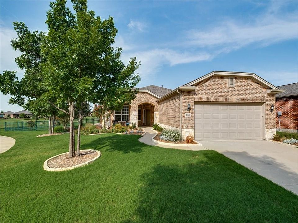 1st image of 1641 Overwood Dr