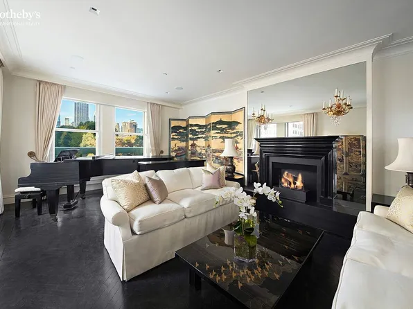 781 5th Ave #304/310, New York, NY 10022