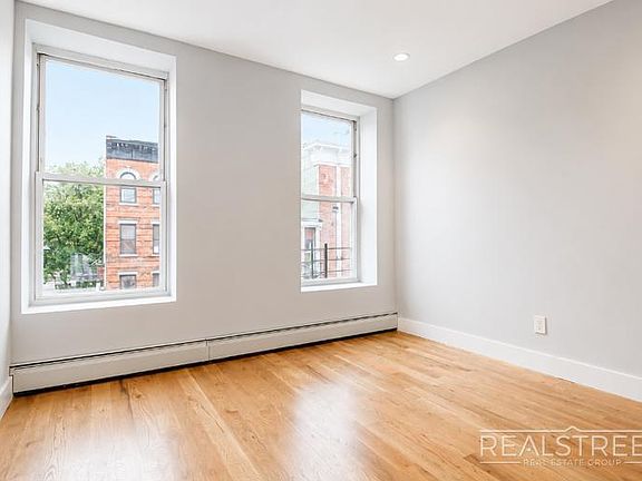 5th image of 491 Tompkins Ave APT 3F