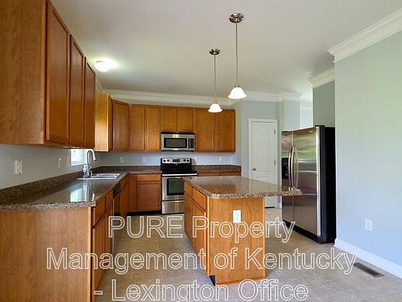 3rd image of 106 Ballard Ct