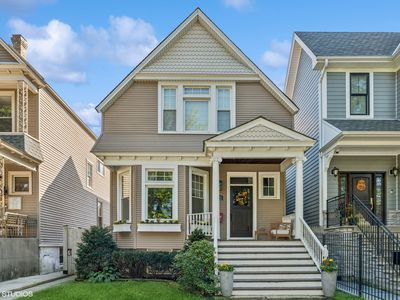 2111 W Waveland Ave, Chicago, IL, 60618