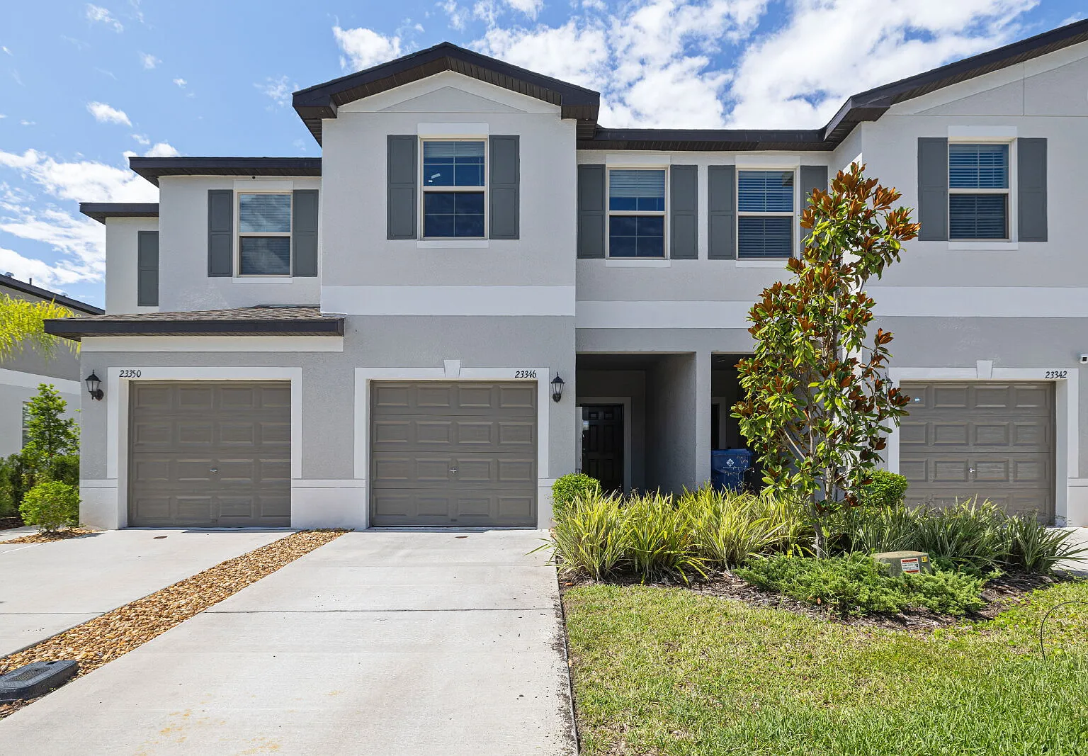 3 bed, 2.5 bath, 1640 sqft, $2,145 — Photo 1
