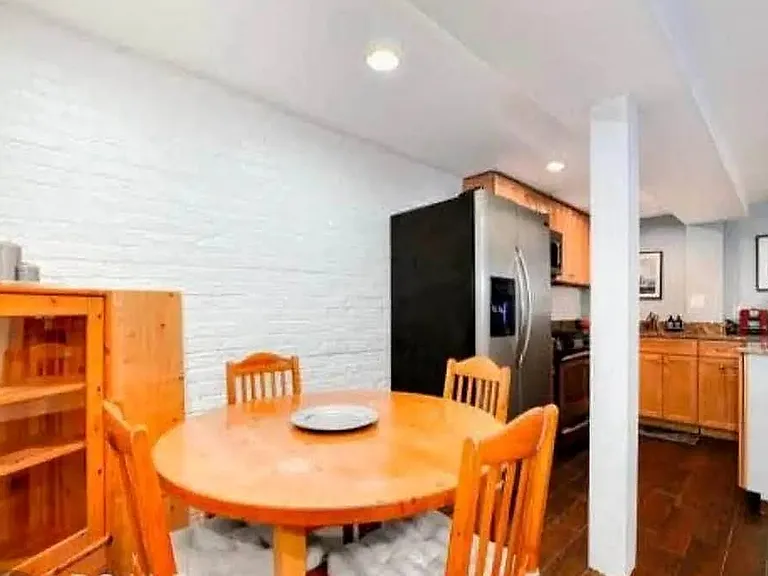 49 Quincy Pl NE — Photo 6