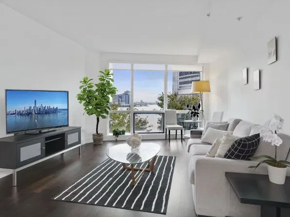 77 Hudson St APT 1208, Jersey City, NJ 07302