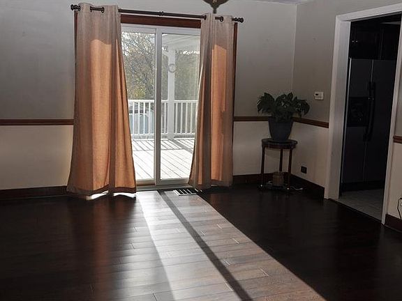 5th image of 107 E Rockenstein Ave