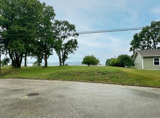 612 Adams St, Ludington, MI 49431