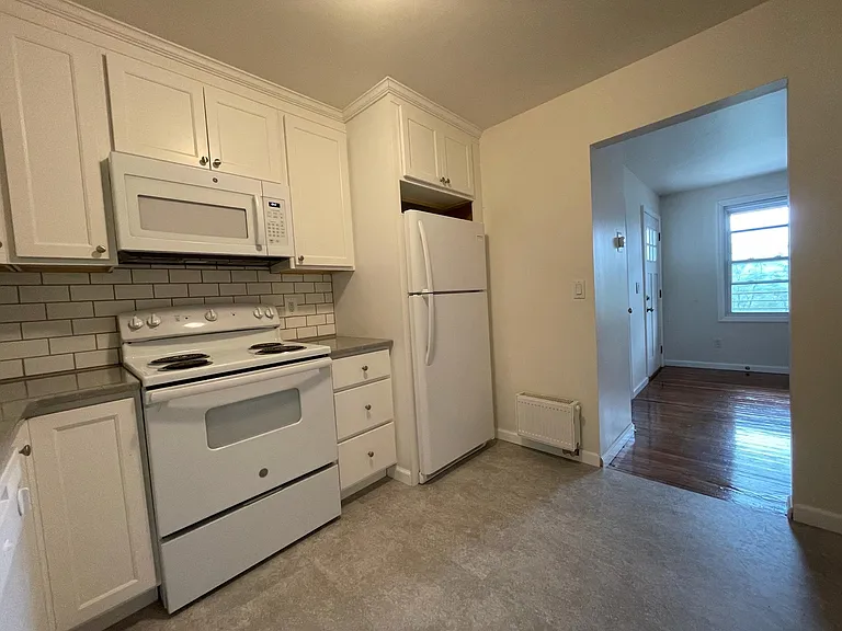 84 Mearns Ave #2-1 — Photo 1