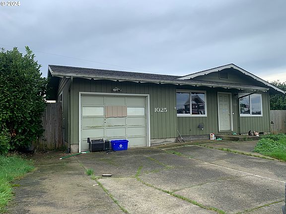 4th image of 1025 Arago Ave